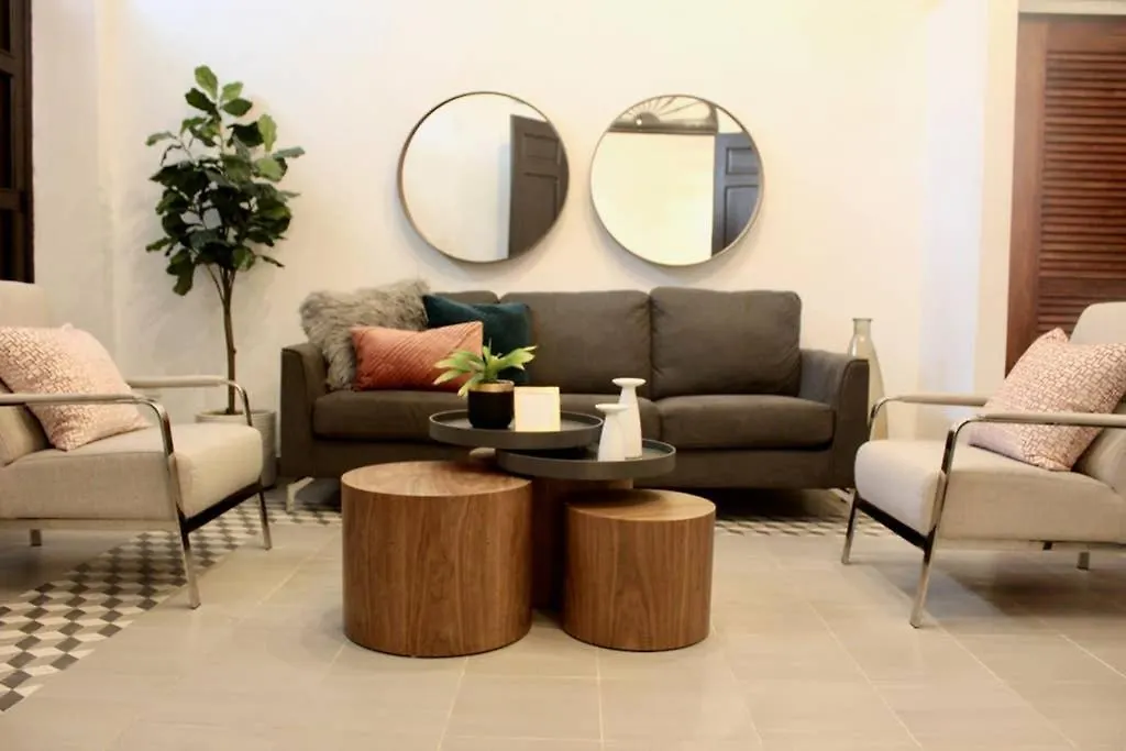 הקונטקטים של Modern Apartments In Old Town - Calle Luna Osj