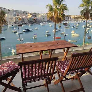 Aquamarine Sea Front - Second Floor Apartment Marsaskala